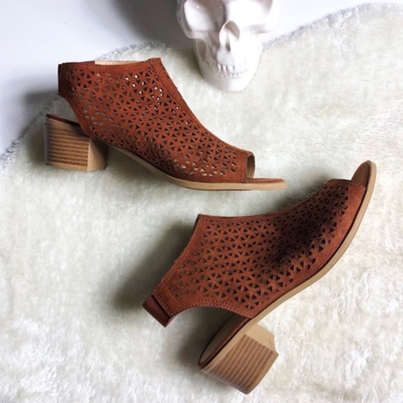 American Eagle Outfitters Shoes - AE | Peep Toe Slingback Heel Mule Size 9